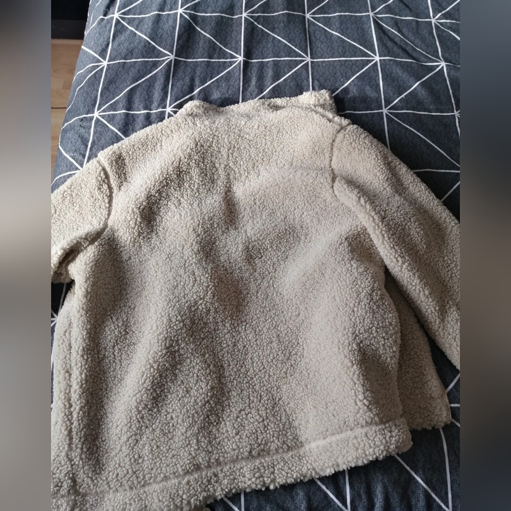 Beige coat - Picture 3 of 3